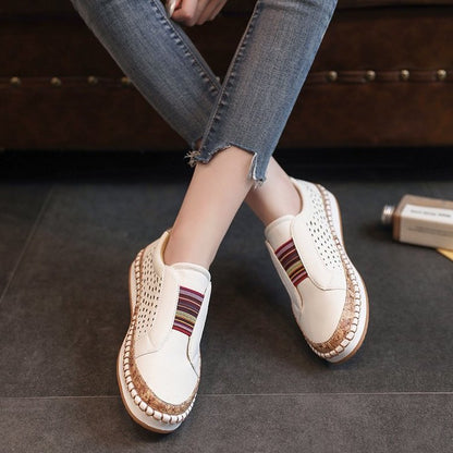 Sapatos ortopédicos confortáveis — com apoio para o arco do pé, para aliviar a dor; respiráveis.