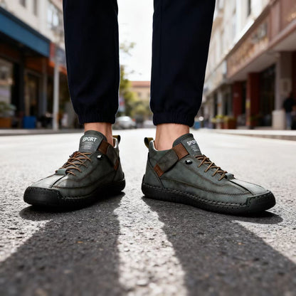 Sapatos ortopédicos confortáveis — macios e confortáveis, com excelente apoio — aliviam as dores nos pés.
