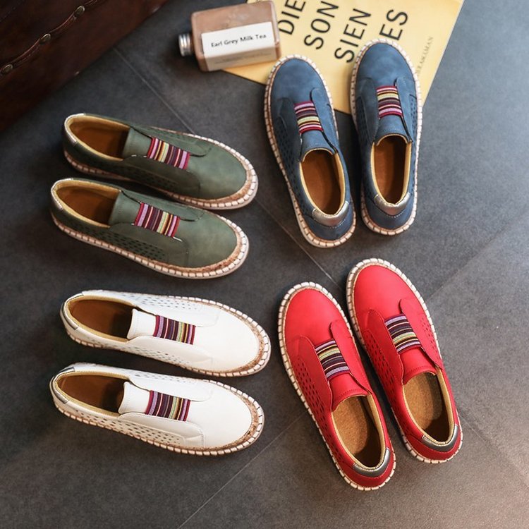 Sapatos ortopédicos confortáveis — com apoio para o arco do pé, para aliviar a dor; respiráveis.