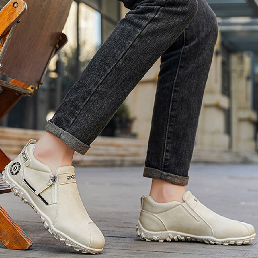 Sapatos ortopédicos confortáveis — com apoio do arco do pé, para aliviar a dor; leves e com amortecimento, com revestimento em pele de fácil manutenção.