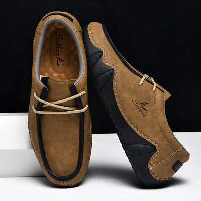 Sapatos ortopédicos confortáveis — apoio ergonómico do arco do pé, que alivia a dor, com biqueira larga que não aperta o pé.