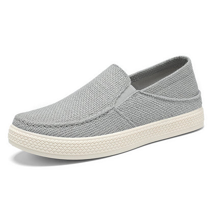 Sapatos ortopédicos com malha — totalmente tecidos à mão, com apoio para o arco do pé, para aliviar a dor.