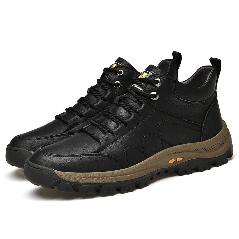 Sapatos ortopédicos para uso profissional — fabricados à mão em pele de vaca italiana; com apoio para o arco do pé; antiderrapantes e resistentes.