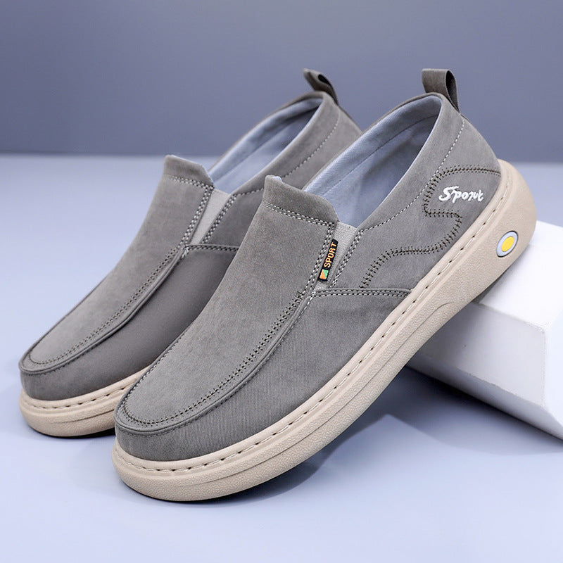 Sapatos ortopédicos confortáveis — com apoio para o arco do pé, que aliviam a dor e protegem os joelhos, amortecendo o impacto.