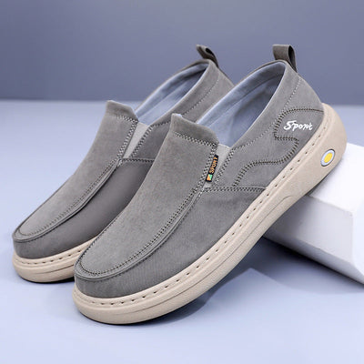 Sapatos ortopédicos confortáveis — com apoio para o arco do pé, que aliviam a dor e protegem os joelhos, amortecendo o impacto.