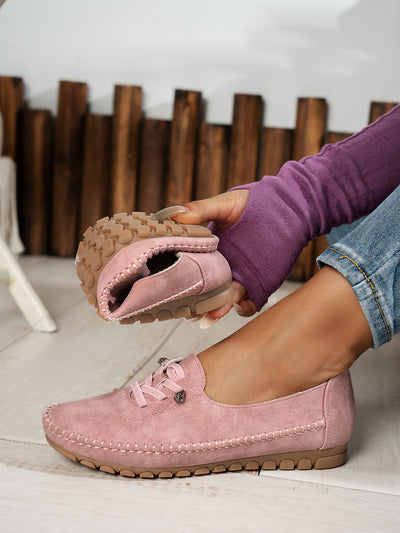Sapatos ortopédicos confortáveis — com apoio do arco do pé, para aliviar a dor; macios e com amortecimento.