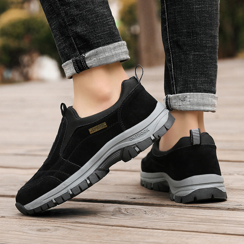 🎁 Oferta Especial: 70% de desconto 🎁 Sapatos Ortopédicos de Caminhada para Homem — Sapatos de Camurça Costurados à Mão 👟 Impermeáveis e Antiderrapantes ✅ Suporte para o Arco do Pé — Caminhada Confortável