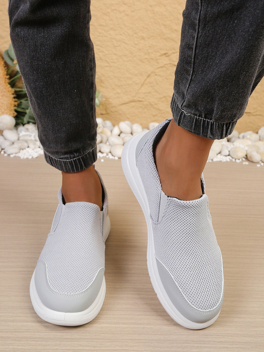 Sapatilhas ortopédicas casuais em mesh — com apoio do arco plantar, fáceis de calçar e descalçar.
