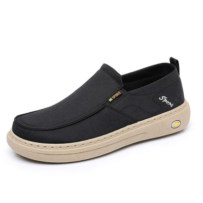 Sapatos ortopédicos confortáveis — com apoio para o arco do pé, que aliviam a dor e protegem os joelhos, amortecendo o impacto.