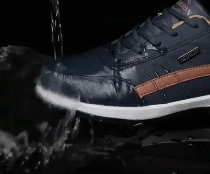 Sapatos ortopédicos confortáveis — com apoio para o arco do pé, para aliviar a dor; leves, com amortecimento e revestimento em pele impermeável.