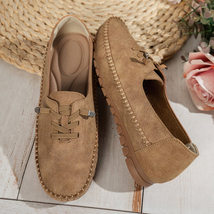 Sapatos ortopédicos confortáveis — com apoio do arco do pé, para aliviar a dor; macios e com amortecimento.