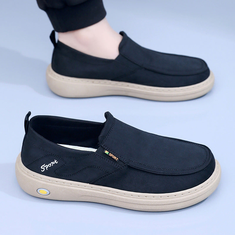 Sapatos ortopédicos confortáveis — com apoio para o arco do pé, que aliviam a dor e protegem os joelhos, amortecendo o impacto.