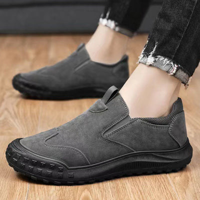 Sapatos ortopédicos confortáveis em camurça — com apoio do arco do pé, para aliviar a dor; recomendados por podólogos!